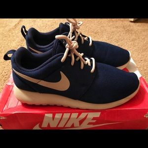 Women’s Nike Roshe One